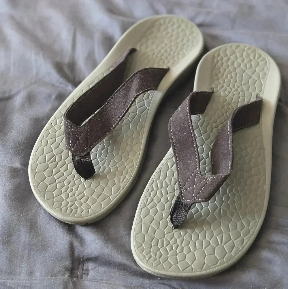 Chaco | Black Fathom Performance Flip Flop Sandals Sz 6